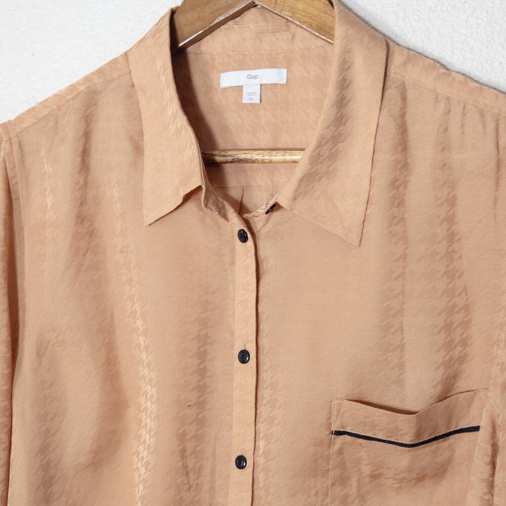 Gap Button Down Shirt Size XL Gold Retro Pajama Chic Collared Classic - Picture 3 of 7